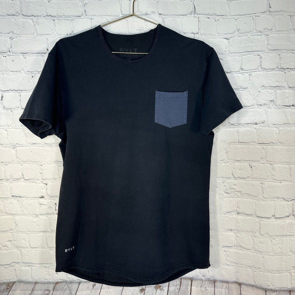BYLT Drop Cut Short Sleeve Pocket Tee Mens Medium Black Curved Hem T-Shirt